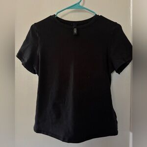 SKIMS Black Tee